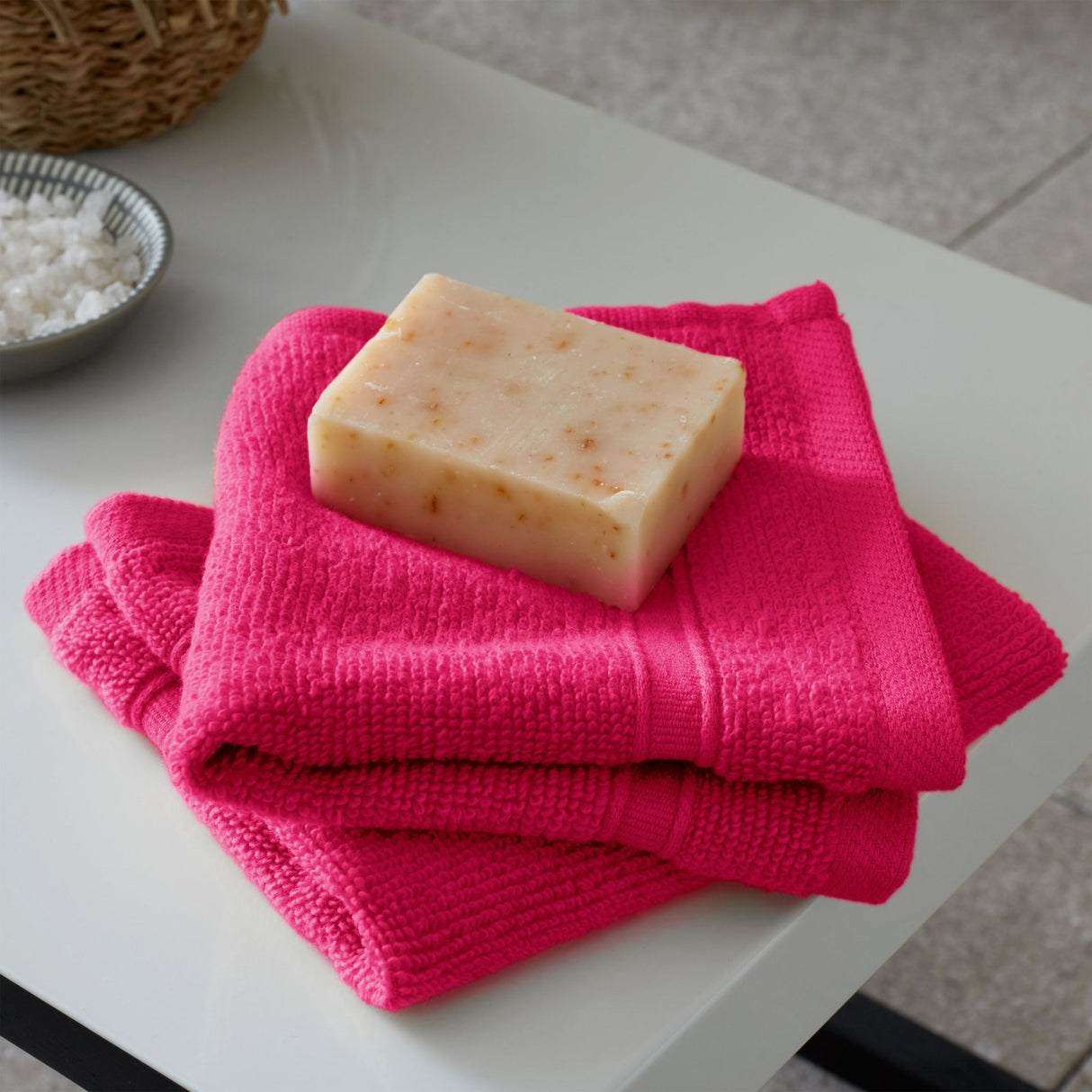 Catherine Lansfield Zero Twist Pink Face Cloth Pair - TOWELS FACECLOTHS - Beattys of Loughrea