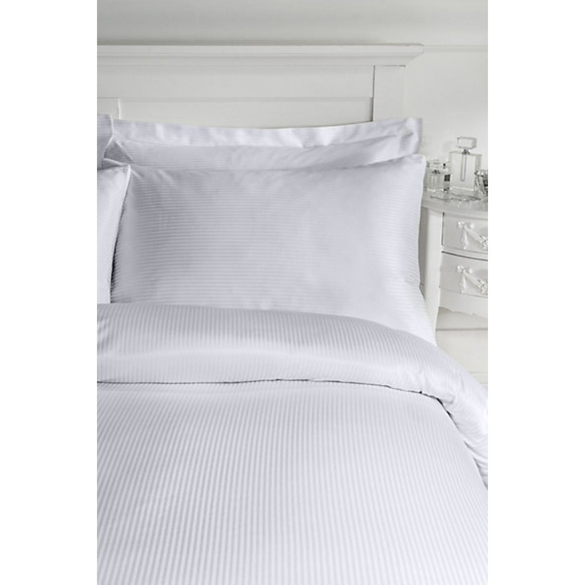 Catherine Lansfield Bedding Satin Stripe 300 Thread Count King Size Duvet Cover Set with Pillowcases Grey