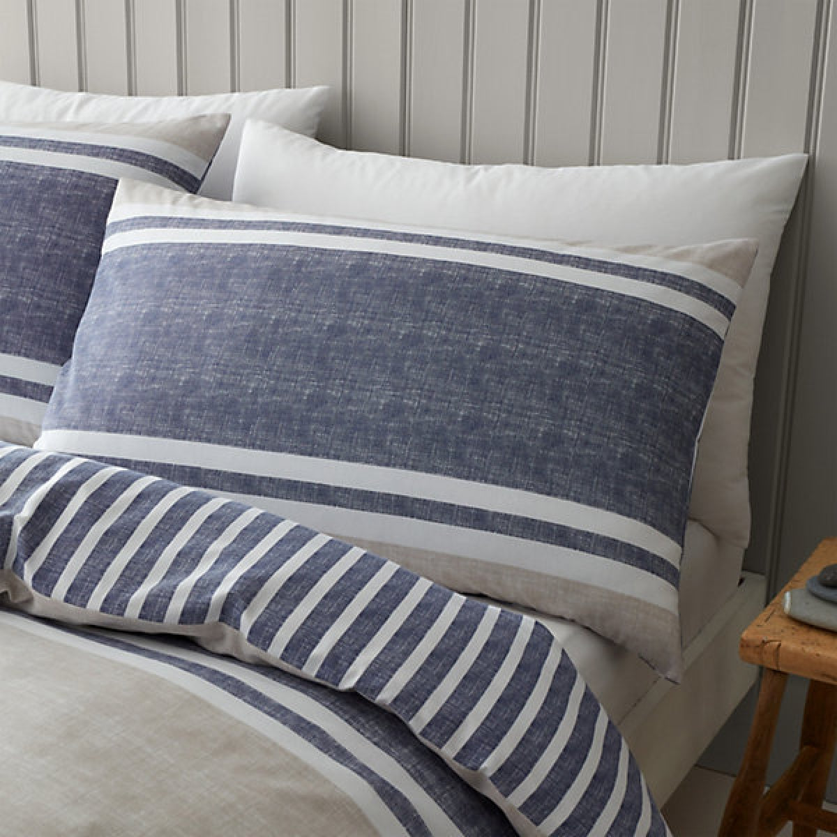 Catherine Lansfield Bedding Textured Banded Stripe Double Duvet Cover Set with Pillowcases Blue