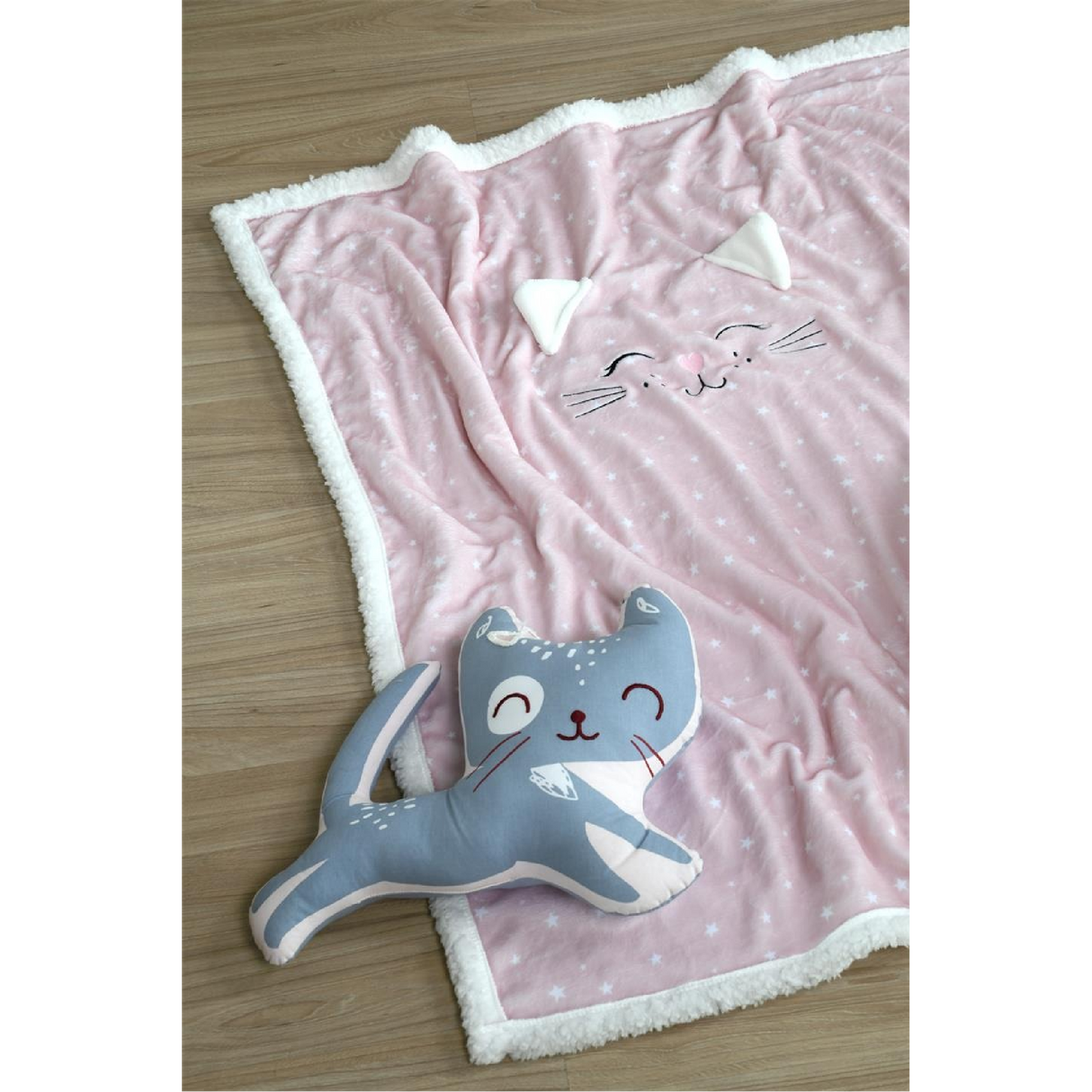 Zoeline Pink Throw 90 x 120cm