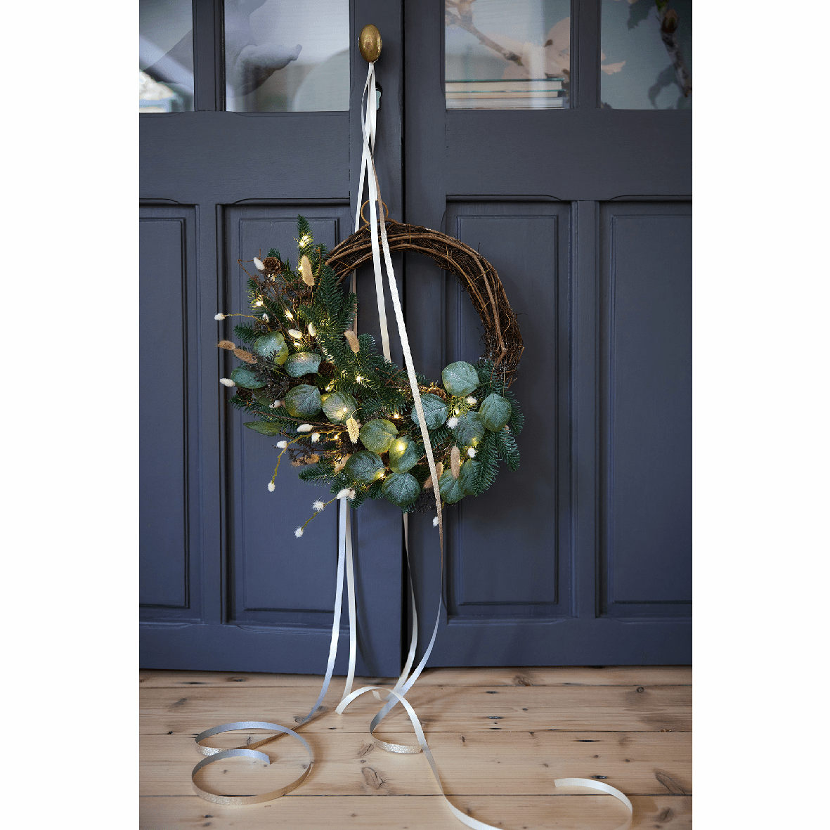 Wreath with White Berries & Pinecones Micro LED BO Indoor 60cm - XMAS WREATHS - Beattys of Loughrea