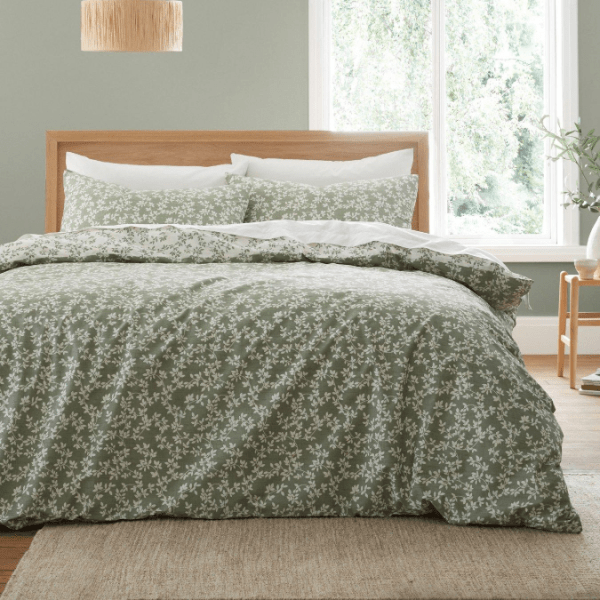 Bianca Shadow Leaves Green 200TC Duvet Cover Set Kingsize - DUVET COVERS - Beattys of Loughrea