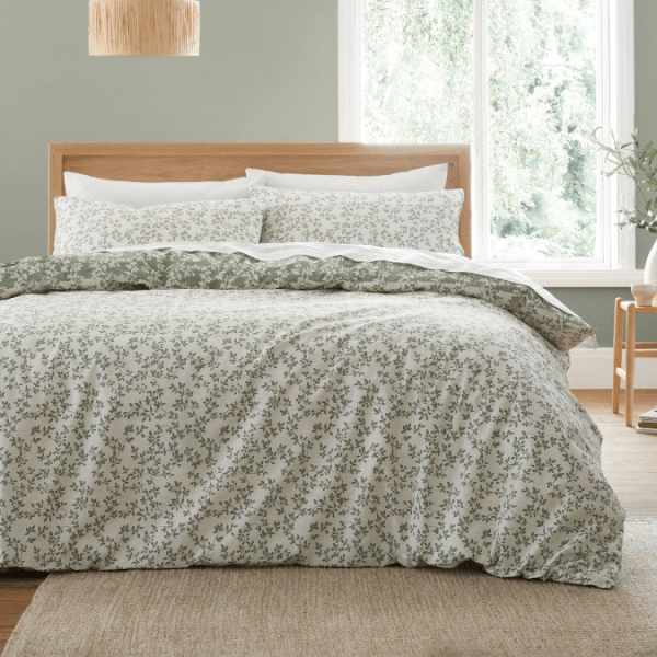 Bianca Shadow Leaves Green 200TC Duvet Cover Set Kingsize - DUVET COVERS - Beattys of Loughrea