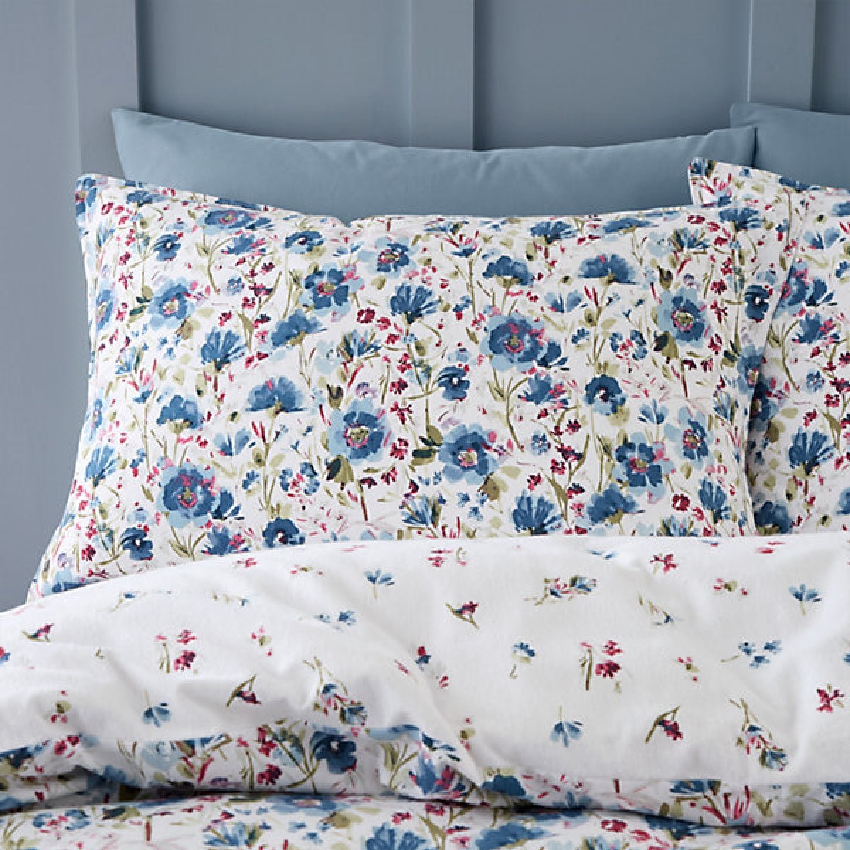 Bianca Brushed Cotton Ophelia Floral Reversible Double Duvet Cover Set with Pillowcases Blue - DUVET COVERS - Beattys of Loughrea