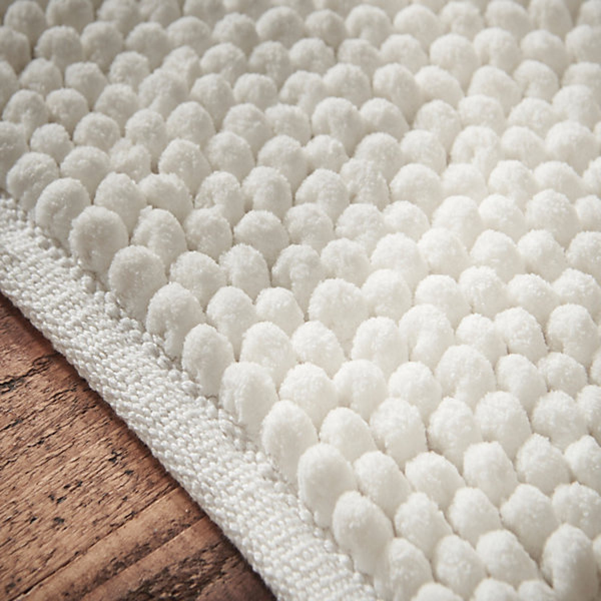 Catherine Lansfield Bianca Aspen Bobble 50 x 120 cm Bath Runner White
