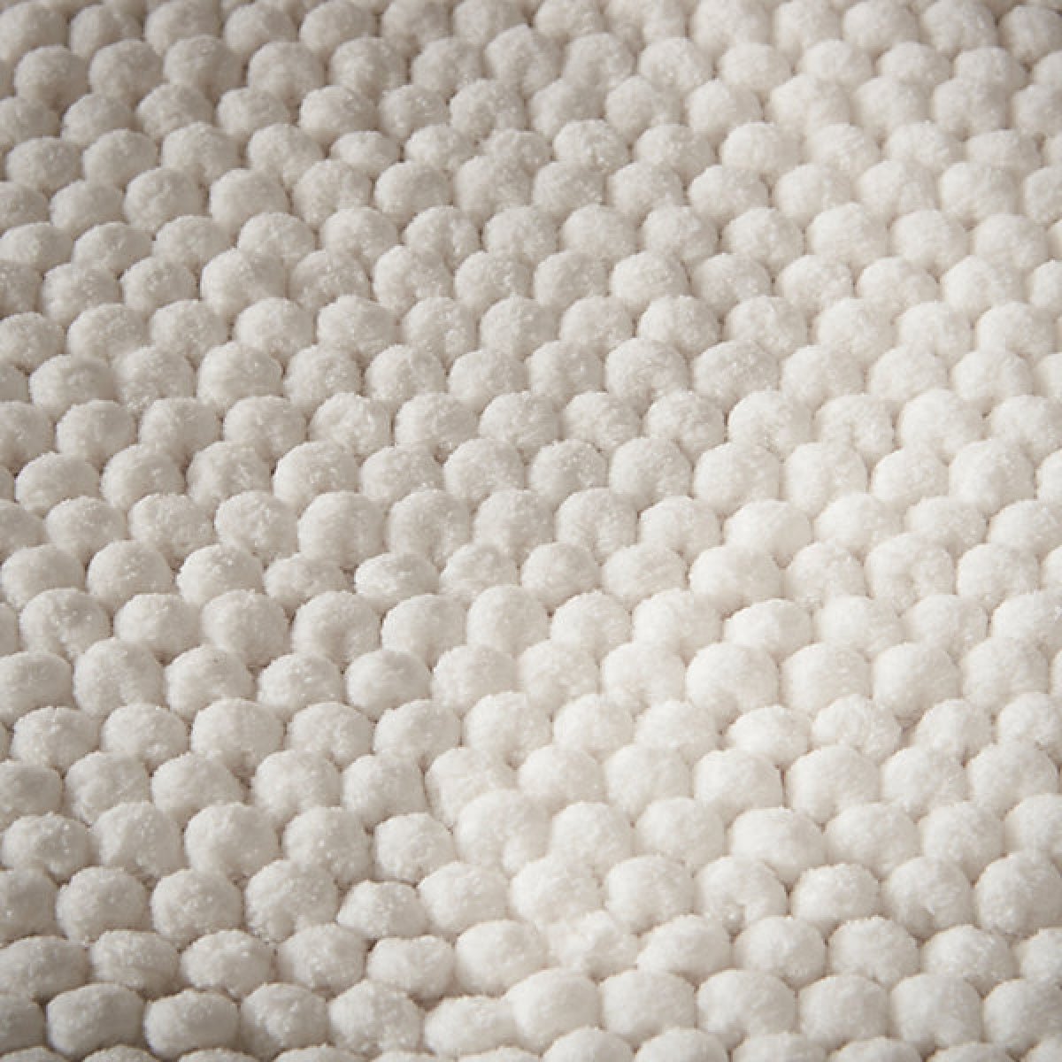 Catherine Lansfield Bianca Aspen Bobble 50 x 120 cm Bath Runner White - BATH MATS/SETS - Beattys of Loughrea