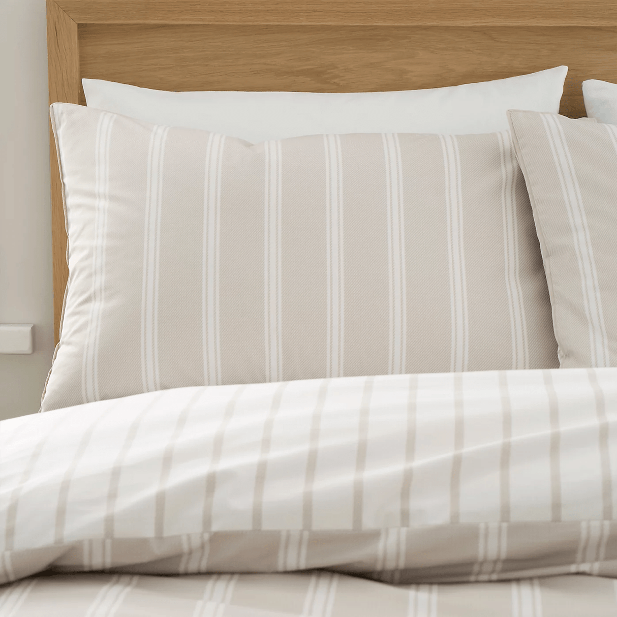 Bianca 200 Thread Count Ashford Stripe Natural Duvet Set - Superking - DUVET COVERS - Beattys of Loughrea
