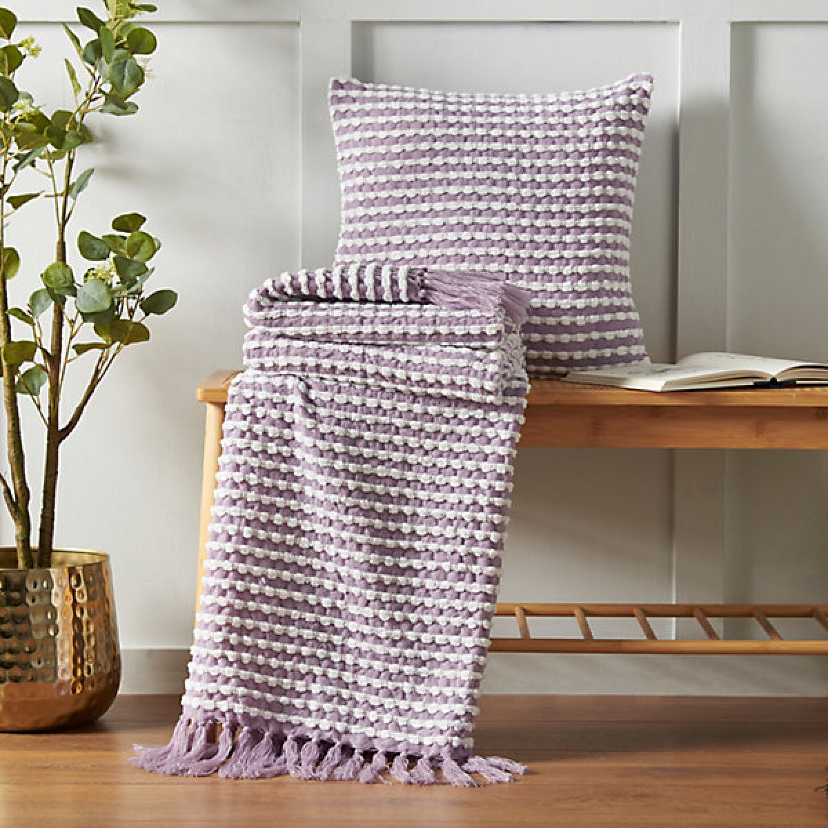 Catherine Lansfield Stab Stitch Embellished 125 x 150 cm Blanket Throw Lilac