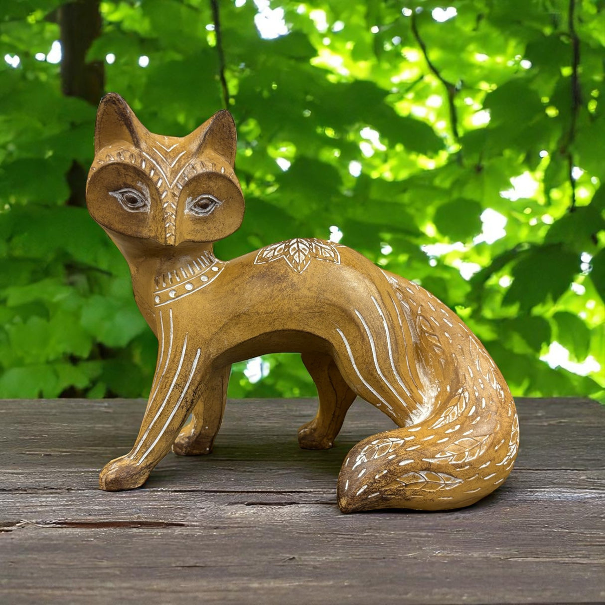 La Hacienda Crafty Fox Resin Garden Ornament - GARDEN ORNAMENTS INCL SOLAR - Beattys of Loughrea
