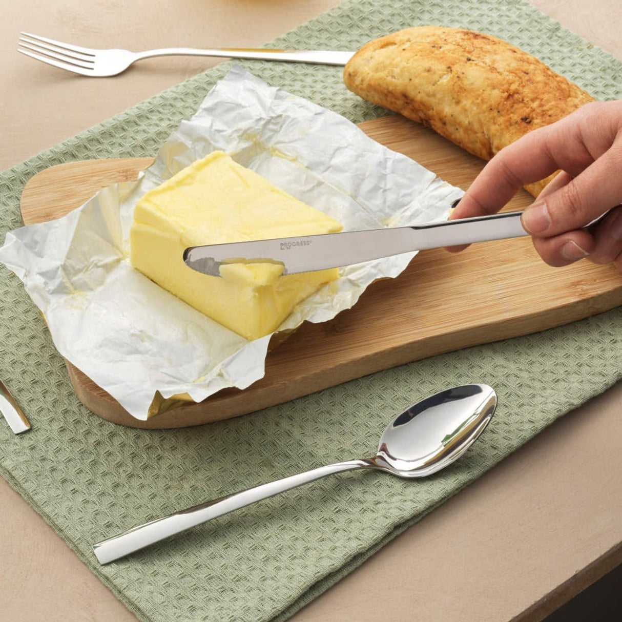 Progress Washington 16 - Piece Cutlery Set - CUTLERY/KNIFE SET/BLOCK - Beattys of Loughrea