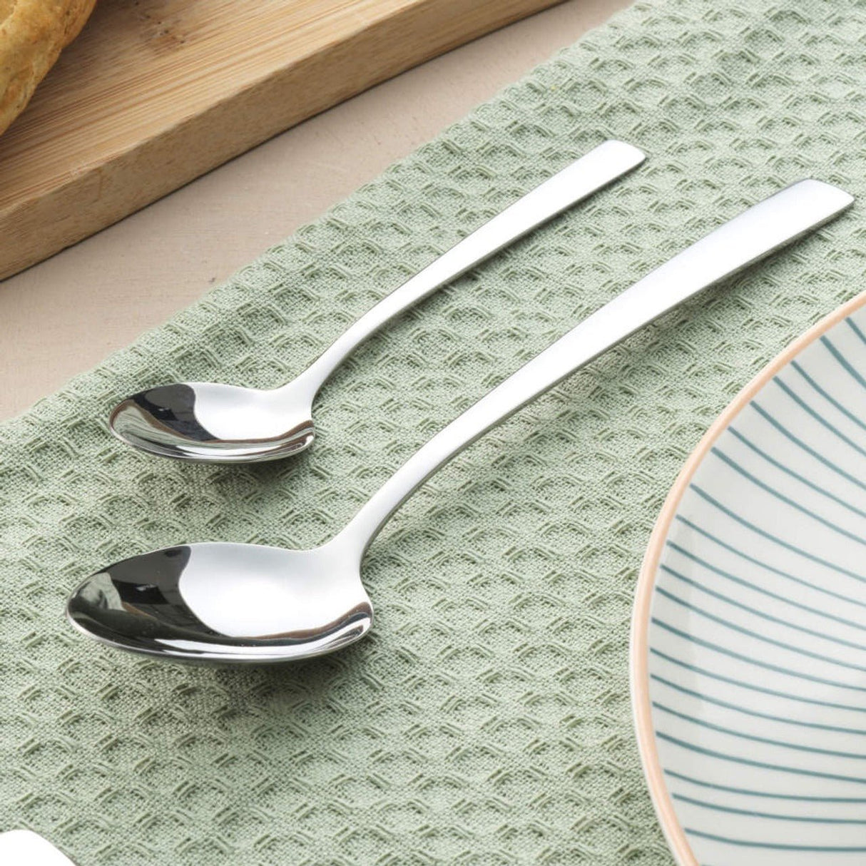 Progress Washington 16 - Piece Cutlery Set - CUTLERY/KNIFE SET/BLOCK - Beattys of Loughrea