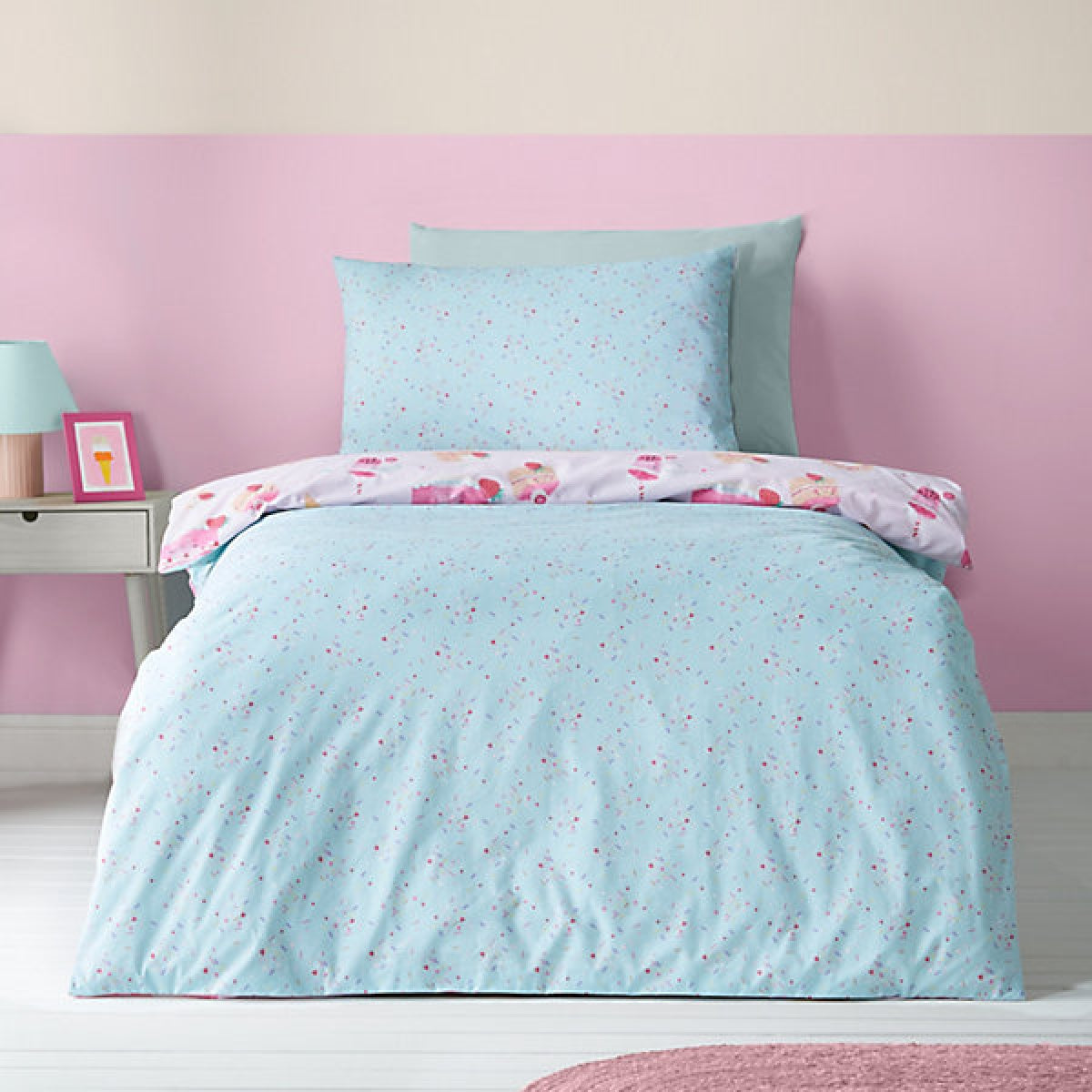 Catherine Lansfield Sweet Treats Reversible Double Duvet Cover Set with Pillowcases Pink