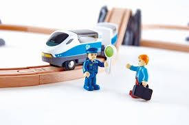 Figure Of 8 Safety Train Set - Beattys of Loughrea | www.beattys.ie