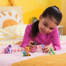 Dora Gift Pack - DOLLS - FAMOSA/ZAPF - Beattys of Loughrea