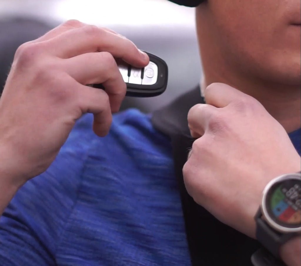 Six Peaks Running Vest with Phone Holder - EXERCISE BIKE, TREADMILL, FITNESS - Beattys of Loughrea