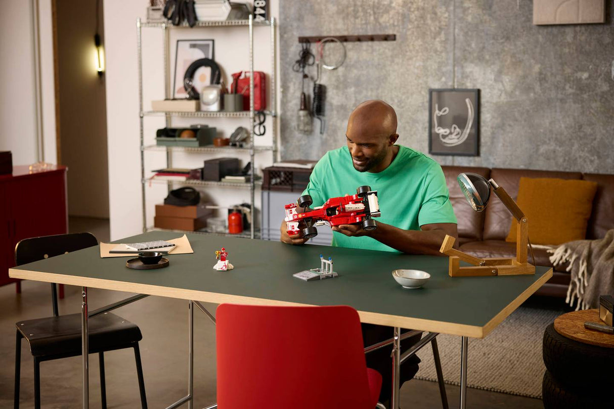 Lego 11375 Icons Ferrari F2004 & Michael Schumacher - CONSTRUCTION - LEGO/KNEX ETC - Beattys of Loughrea