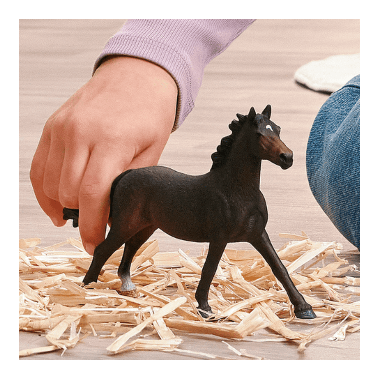 Schleich English Thoroughbred Mare 14914 - FARMS/TRACTORS/BUILDING - Beattys of Loughrea