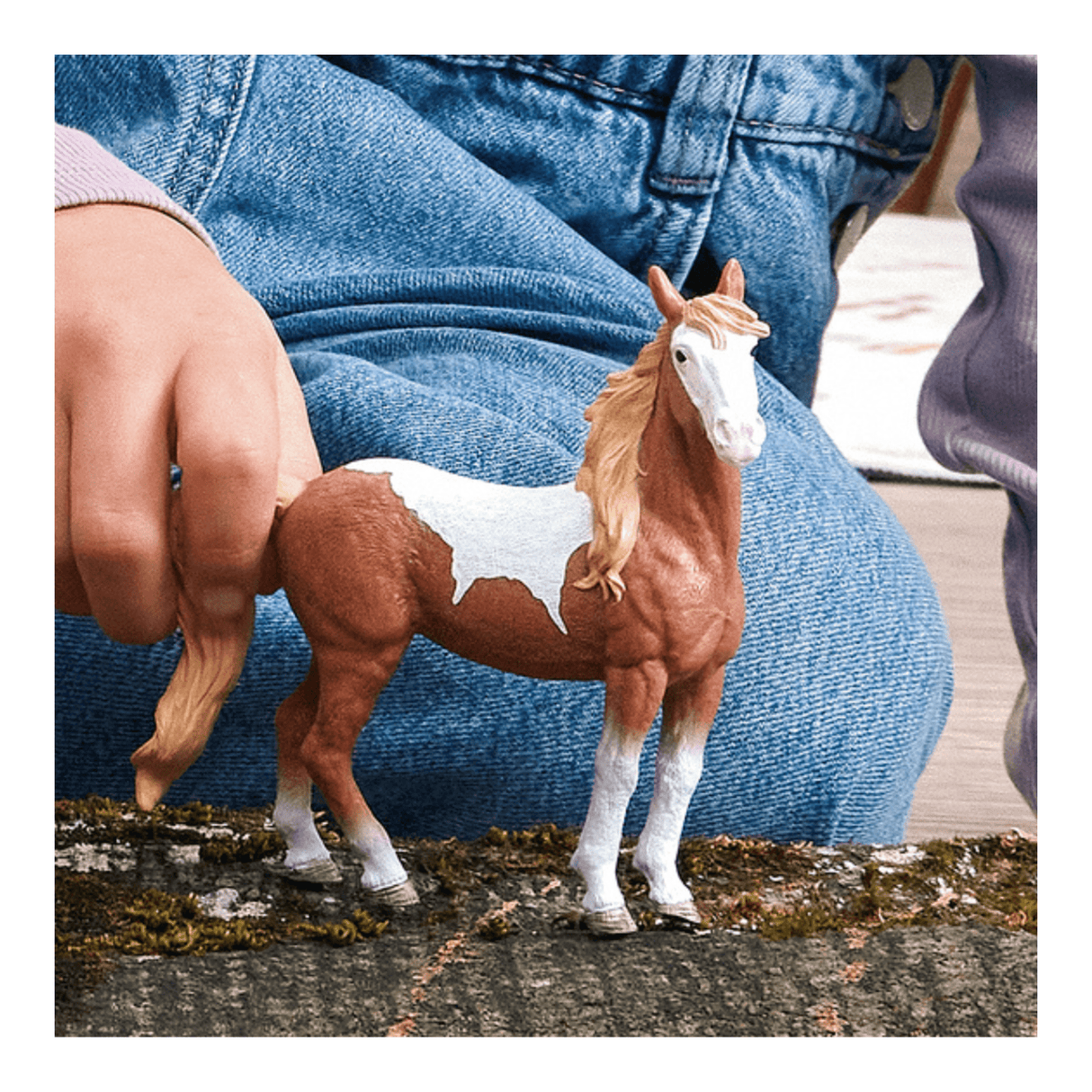 Schleich Mustang Mare 14920 - FARMS/TRACTORS/BUILDING - Beattys of Loughrea