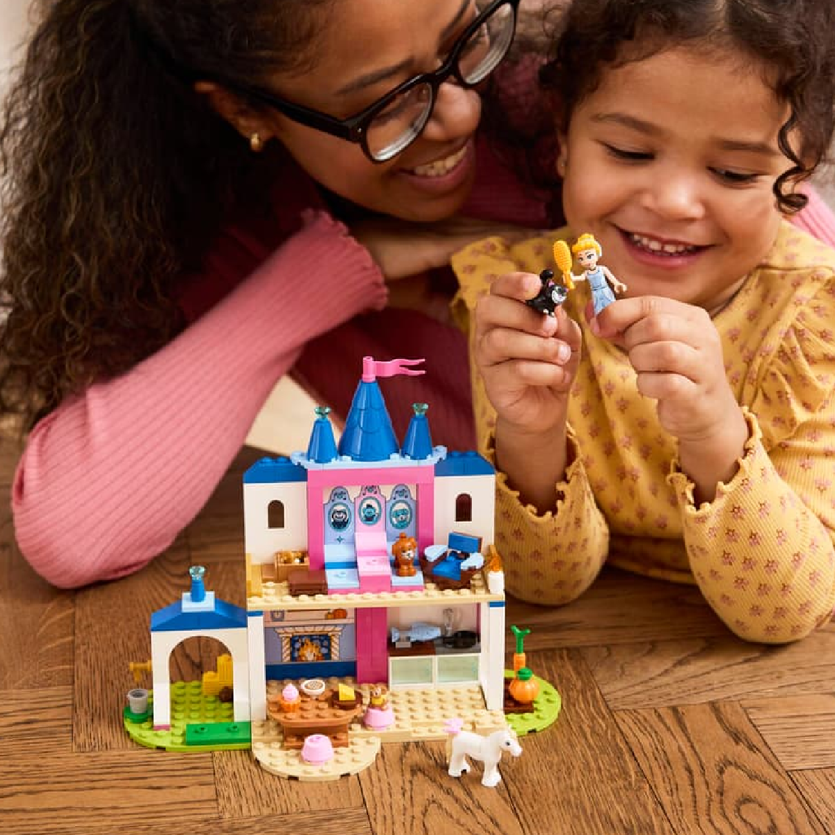 LEGO Disney Cinderella Animal Friends Castle 43283