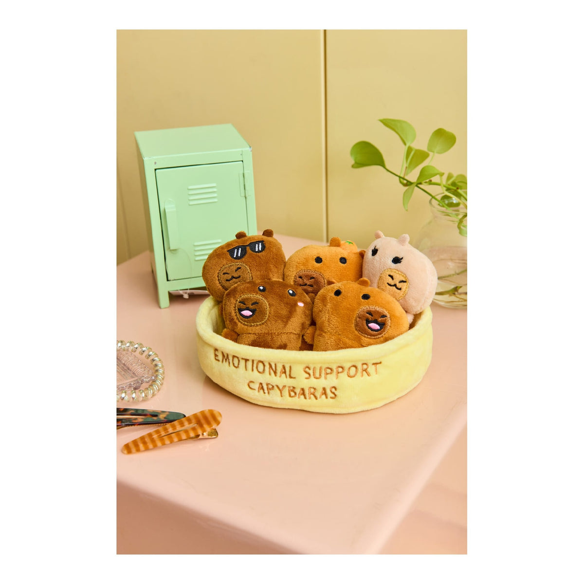 ESCA5042L7 EMOTIONAL SUPPORT CAPYBARAS 98614 JUST PLAY