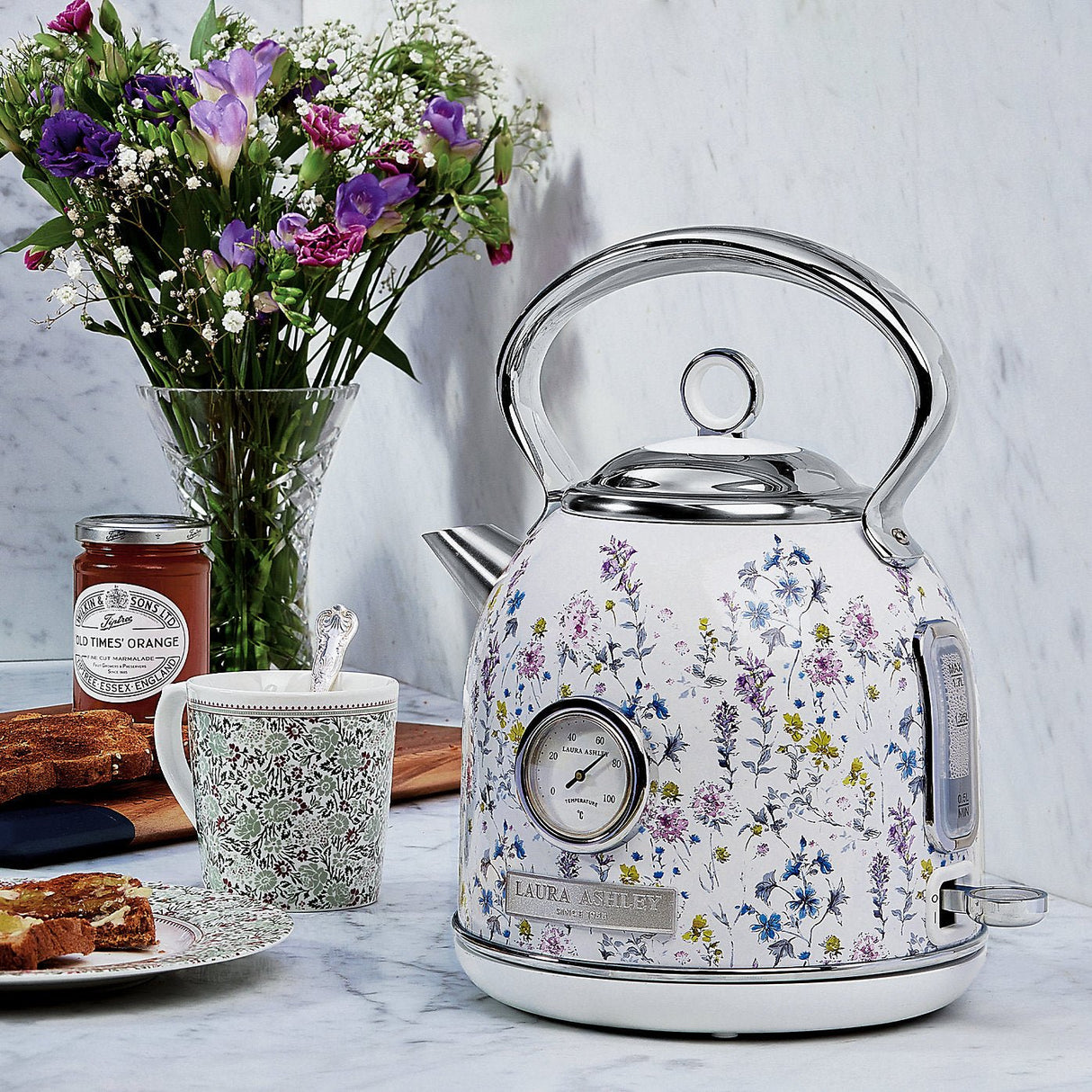 Laura Ashley VQ Wild Meadow 1.7L Dome Kettle - KETTLES - Beattys of Loughrea