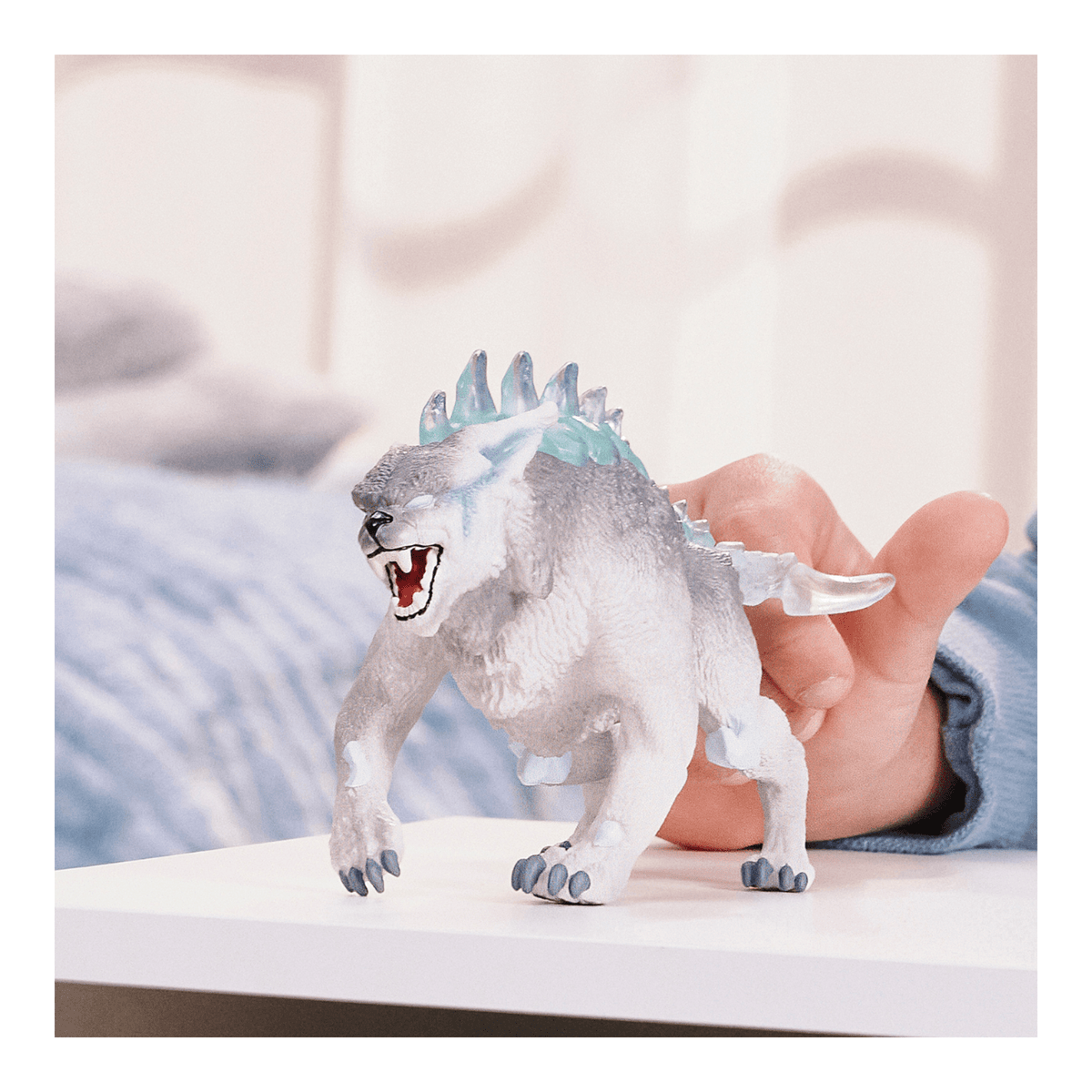 Schleich Eldrador Ice Lynx Figure, 70856 - FARMS/TRACTORS/BUILDING - Beattys of Loughrea