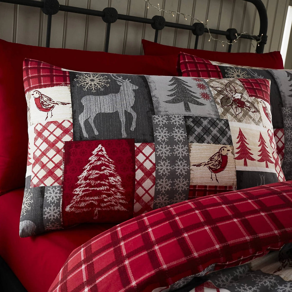 Christmas Patchwork Duvet Cover Set, Red - Single - DUVET COVERS - Beattys of Loughrea