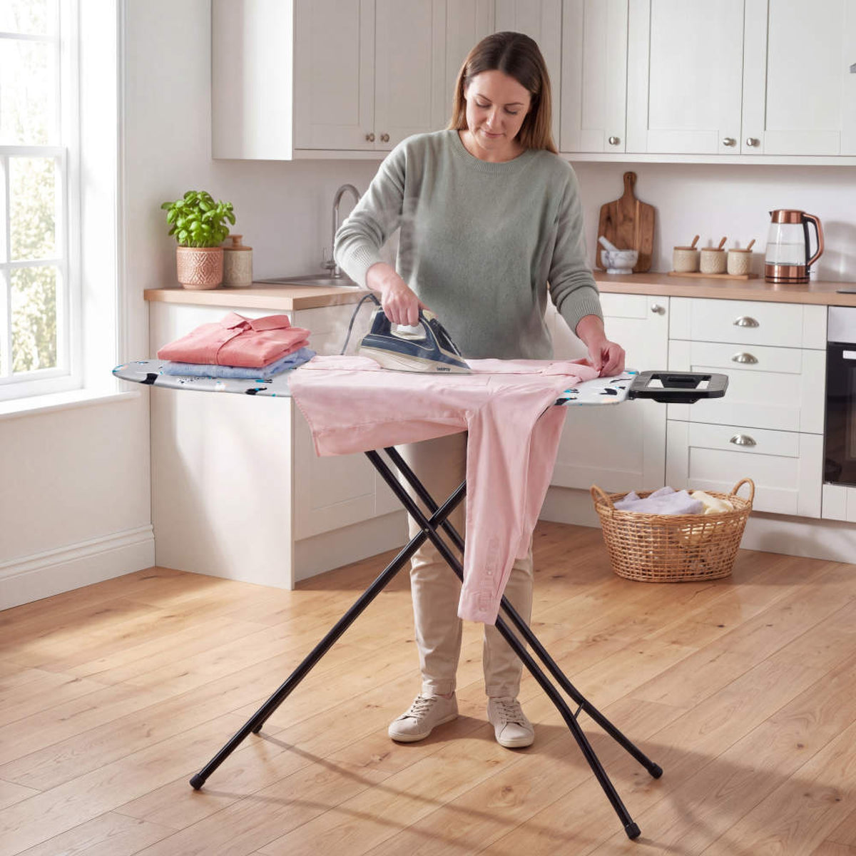 Beldray Dog Print Compact Ironing Board, 110 x 33cm