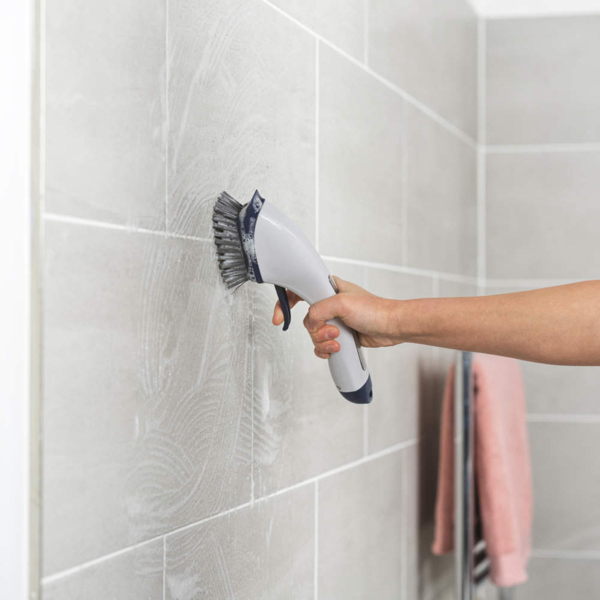 Beldray Deep Clean Soap Dispensing Scrub Brush