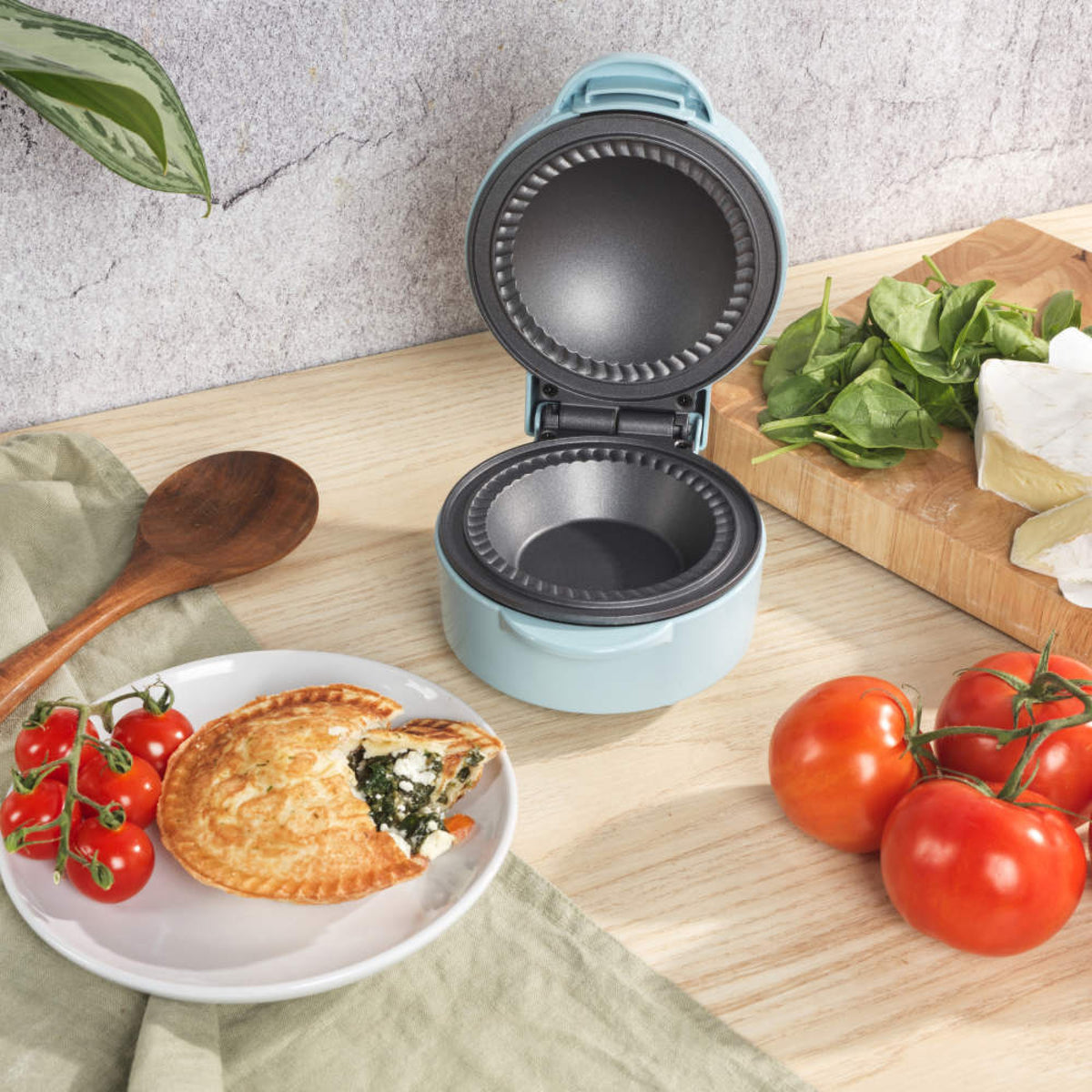 Giles & Posner Sorbet Mini Pie Maker, Gloss Blue