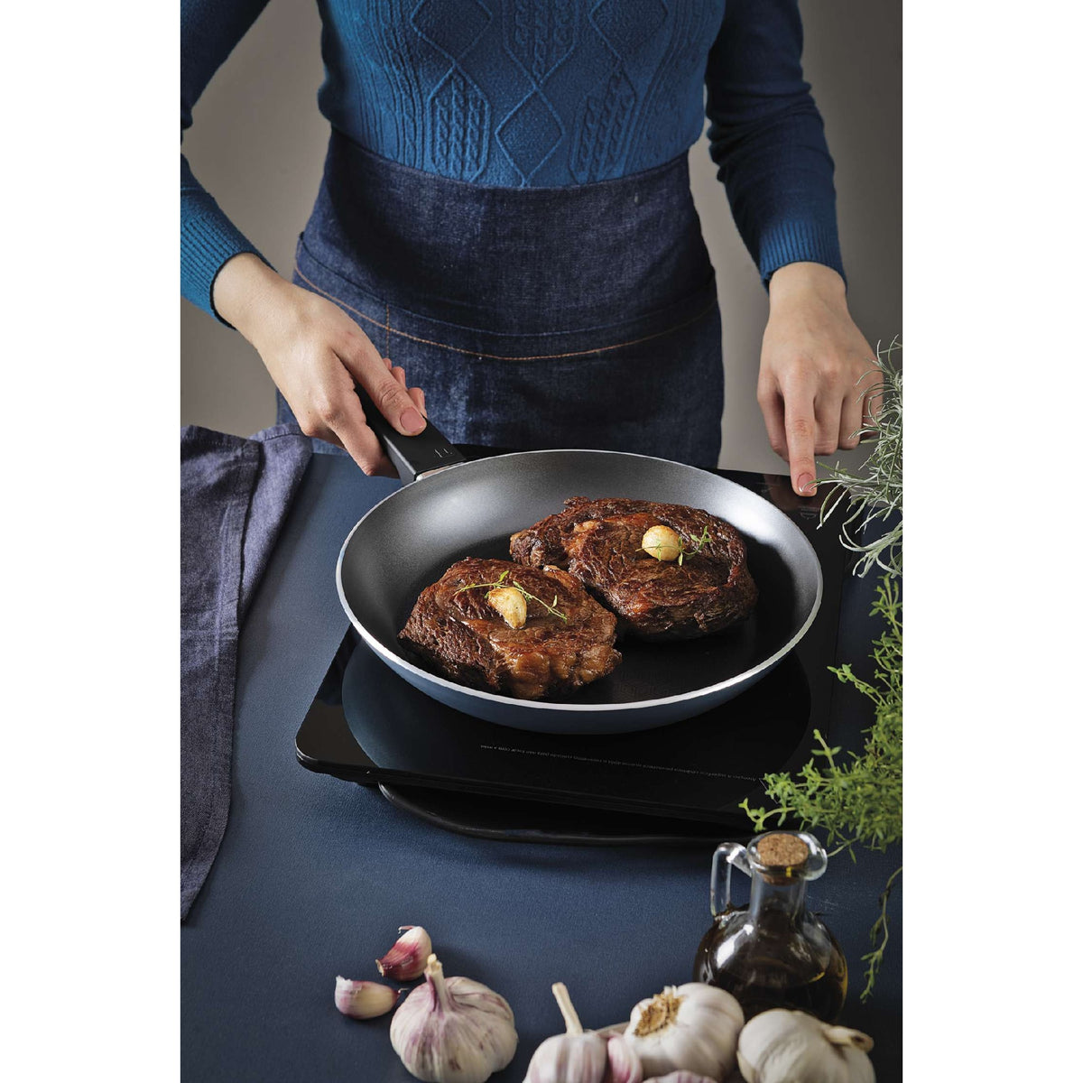 Tramontina Spezia 28cm Non-Stick Frying Pan, Blue
