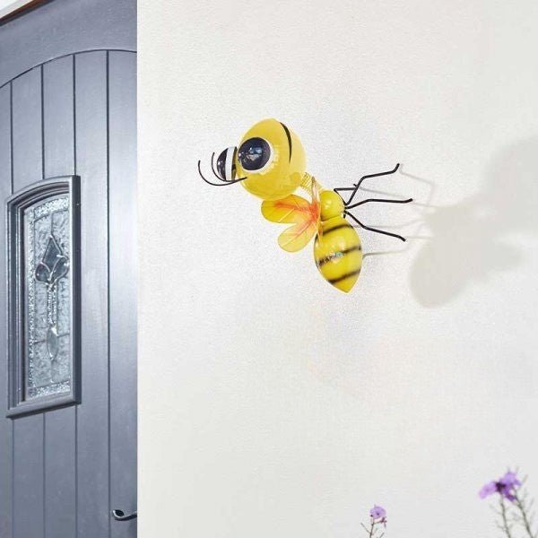 Buzee Bee Wall Hanger - GARDEN ORNAMENTS INCL SOLAR - Beattys of Loughrea