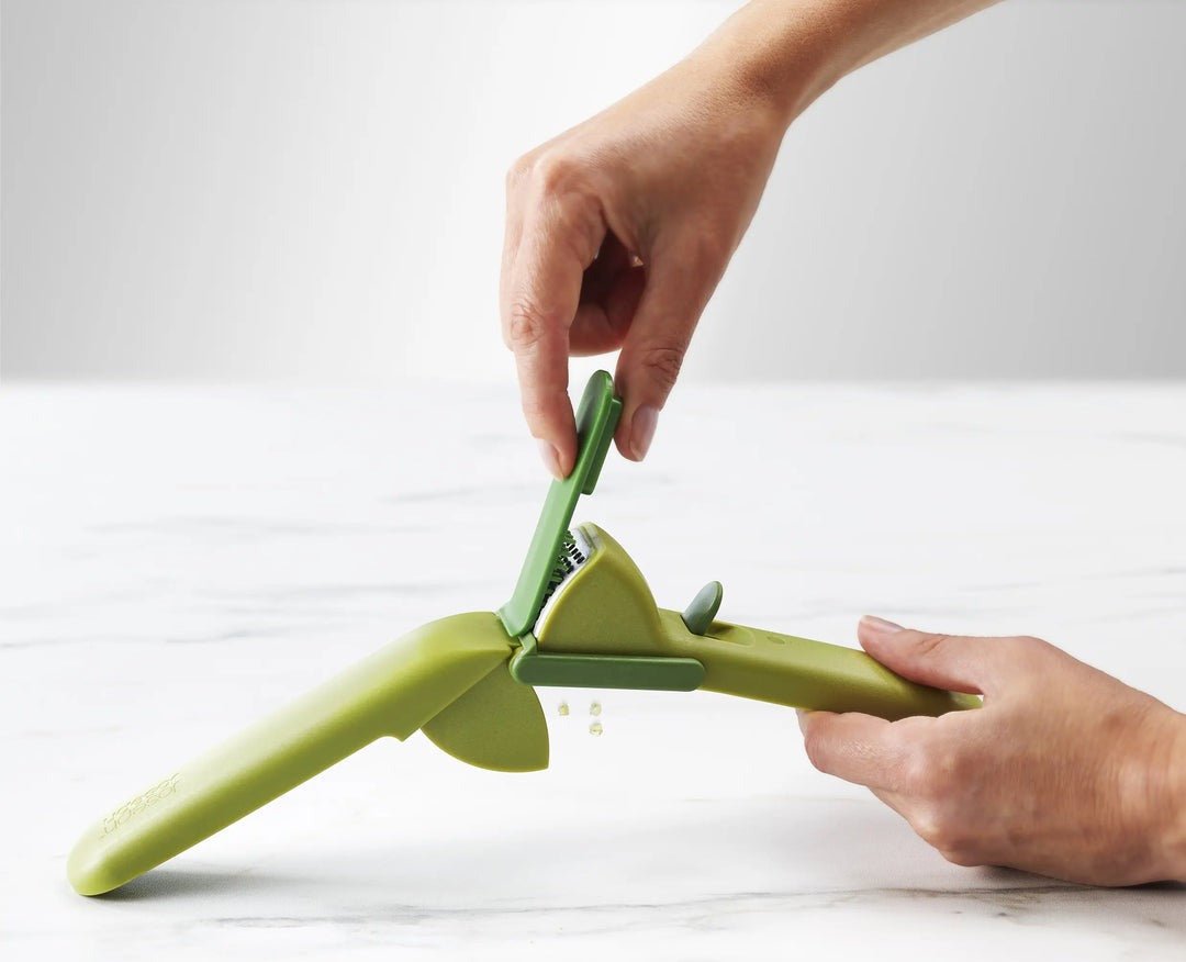Joseph Joseph CleanForce™ Green Garlic Press - KITCHEN HAND TOOLS - Beattys of Loughrea