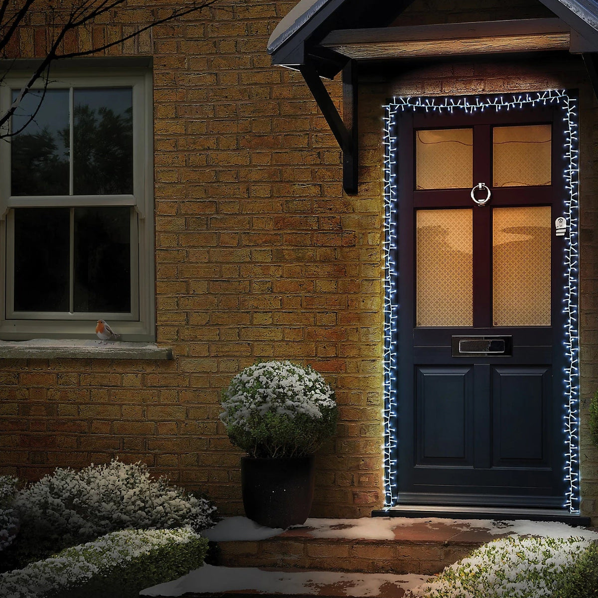 Premier 440 LED Supabrights Door Garland, White 5.5m - XMAS LIGHTS LED - Beattys of Loughrea