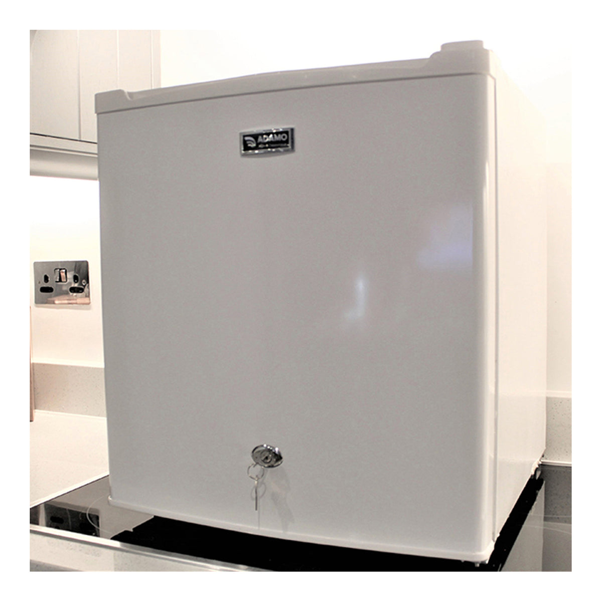 Adamo Table Top Fridge with Lock, White - FRIDGE PORTABLE/ CAMPING - Beattys of Loughrea