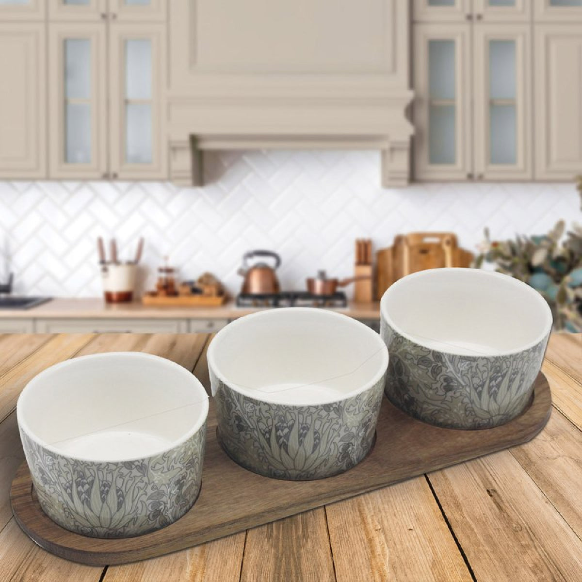 William Morris Artichoke Snack Bowls with Wooden Base - GENERAL LOOSE WARE - Beattys of Loughrea