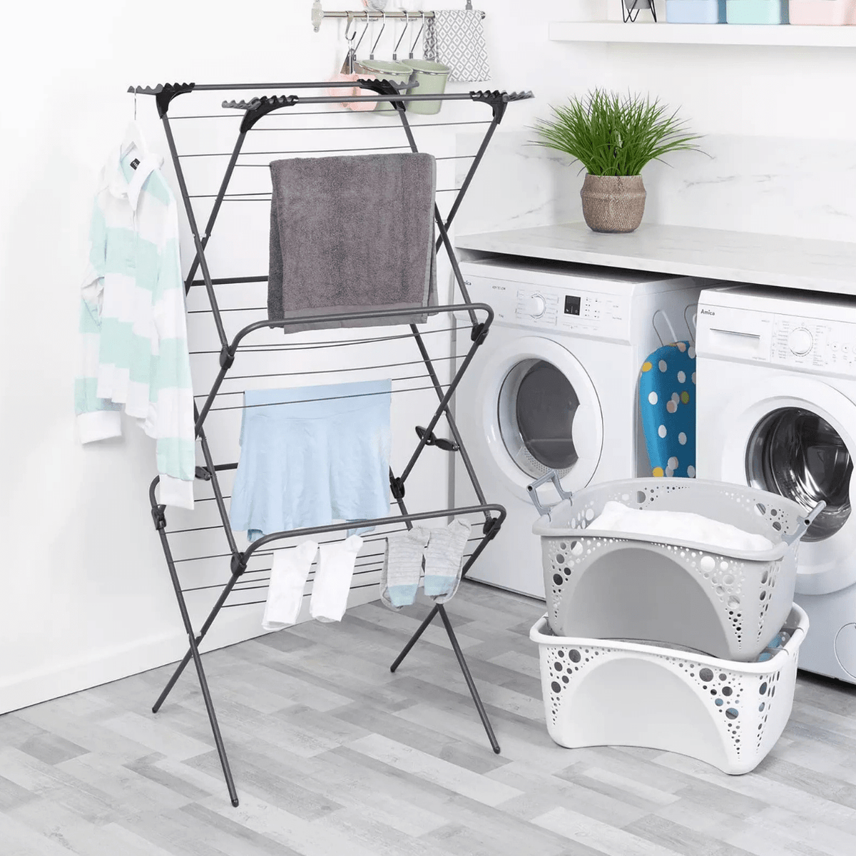 Minky Sure Grip 3 Tier Concertina Airer, 21m - CLEANING CLOTHES AIRER - Beattys of Loughrea