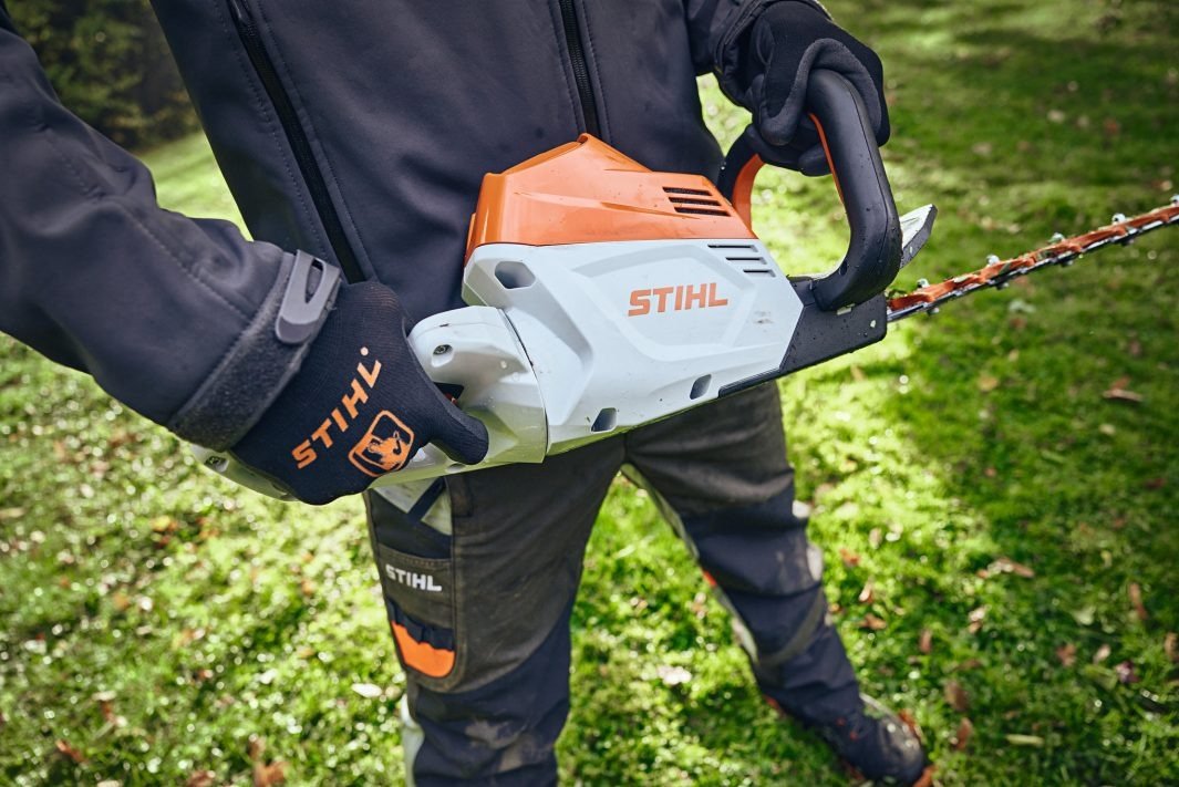 Stihl Hsa 100.1 Cordless Hedge Trimmer Ha070113530 (Body Only) - HEDGE TRIMMERS - Beattys of Loughrea