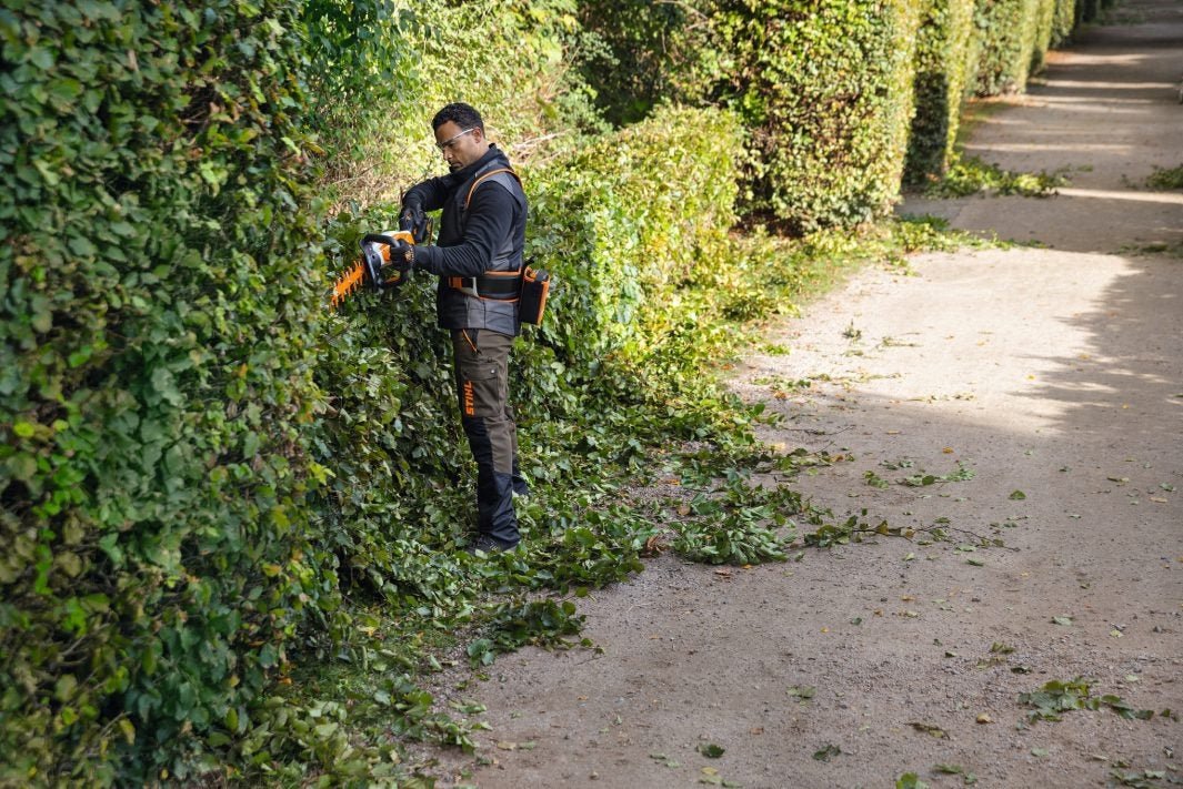 Stihl HSA 130.0 R 30" Cordless Hedge Cutter 48690113561 (Body Only) - HEDGE TRIMMERS - Beattys of Loughrea