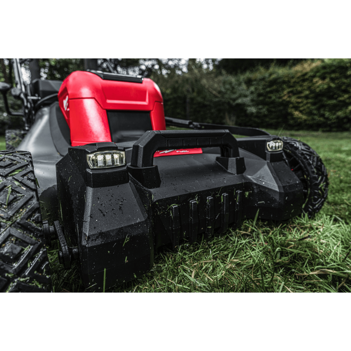Milwaukee M18 F2LM53 - 122 FUEL™ Dual Battery 53cm Self - Propelled Lawn Mower with 2 x 12.0 Ah Batteries & Charger - LAWNMOWERS - Beattys of Loughrea