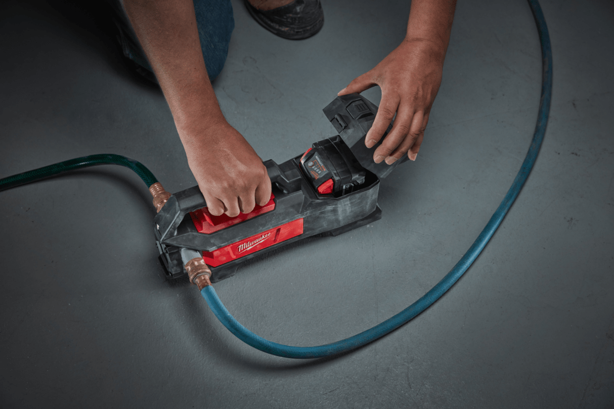 Milwaukee M18™ BTP - 0 Compact Transfer Pump - Bare Unit/Body Only - CORDLESS TOOLS - Beattys of Loughrea