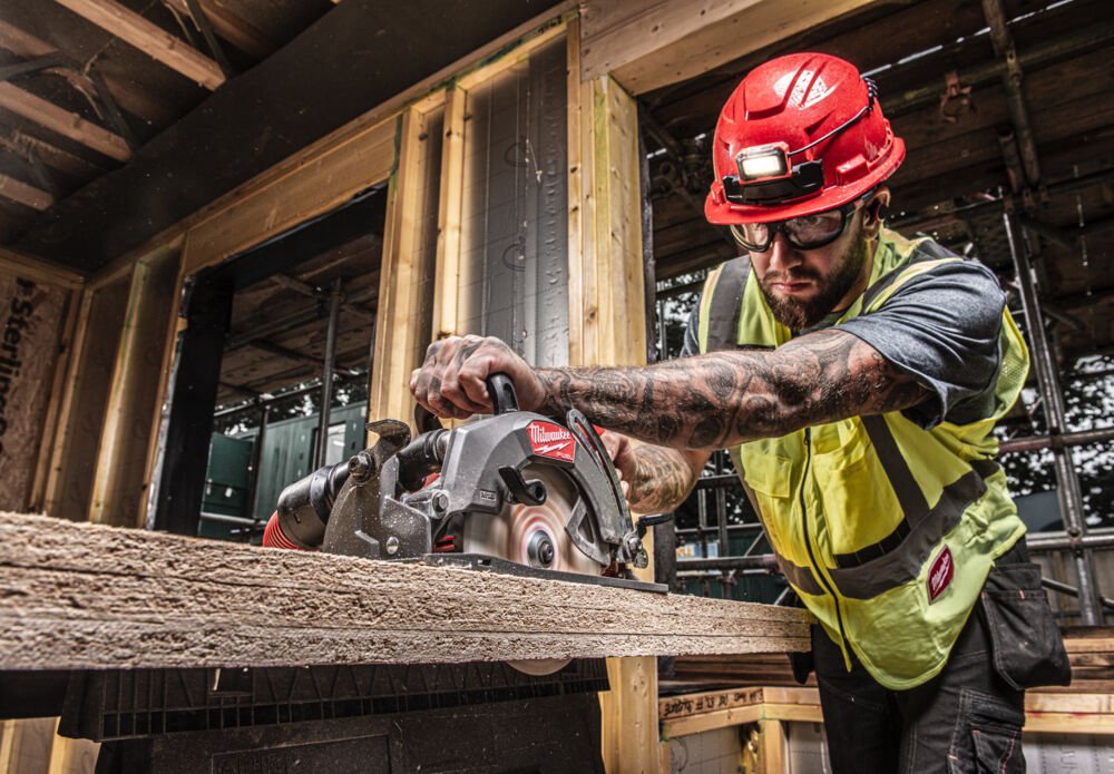 Milwaukee M18FCSRH662 - 0 Gen II Rear Handle Circular Saw Bare Body - CORDLESS TOOLS - Beattys of Loughrea