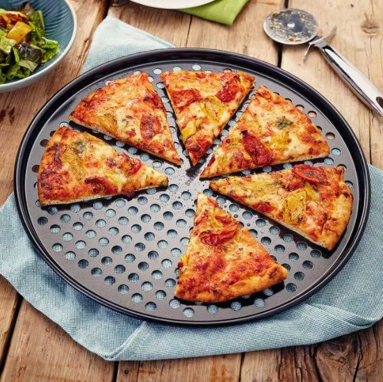 Stellar Bakeware, 35cm Crispy Crust Pizza Tin, Non-Stick. Dishwasher safe. - BAKEWARE - Beattys of Loughrea