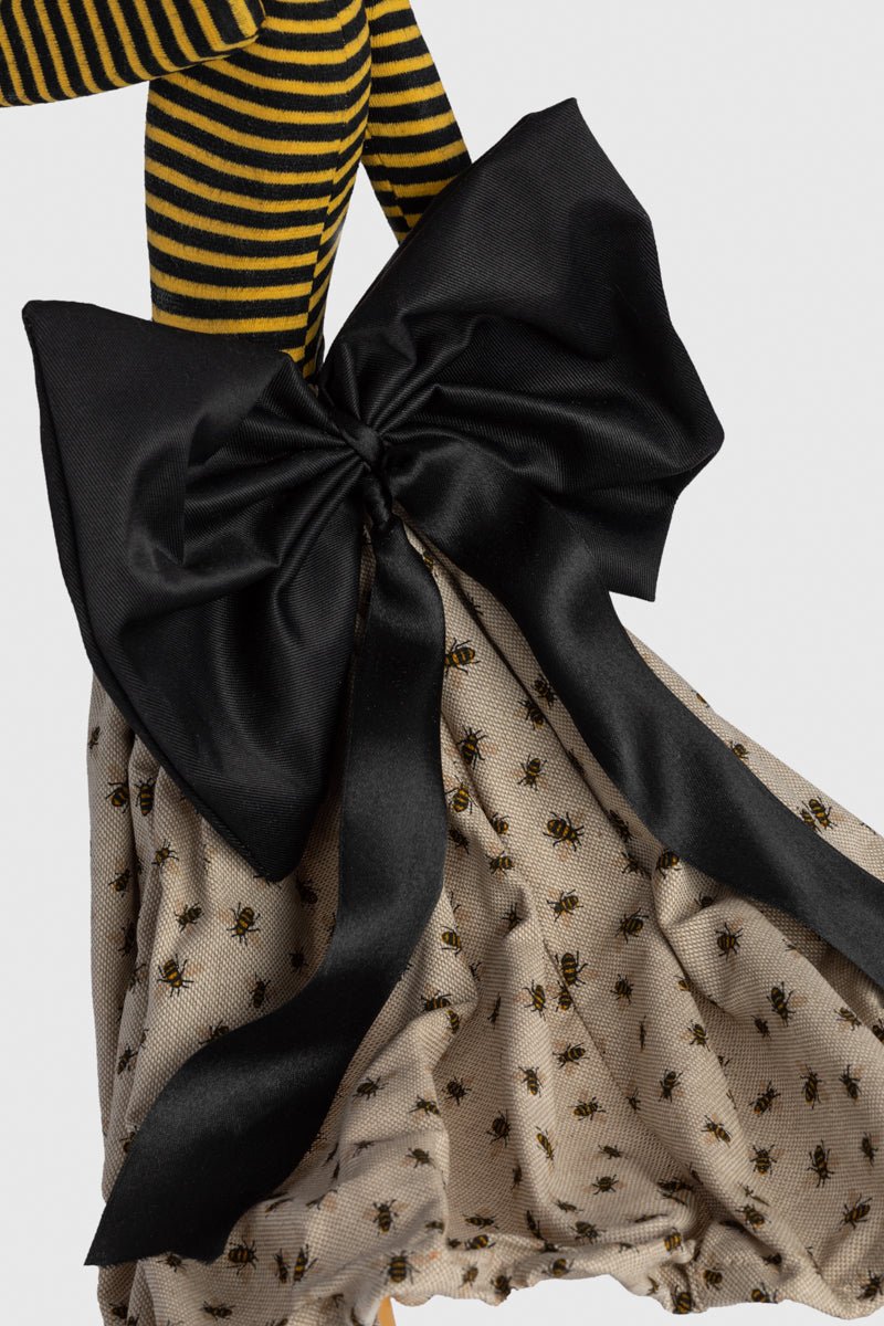 Little Girl 'Melissa' Umbrella Table Lamp - TABLE/BEDSIDE LAMPS - Beattys of Loughrea