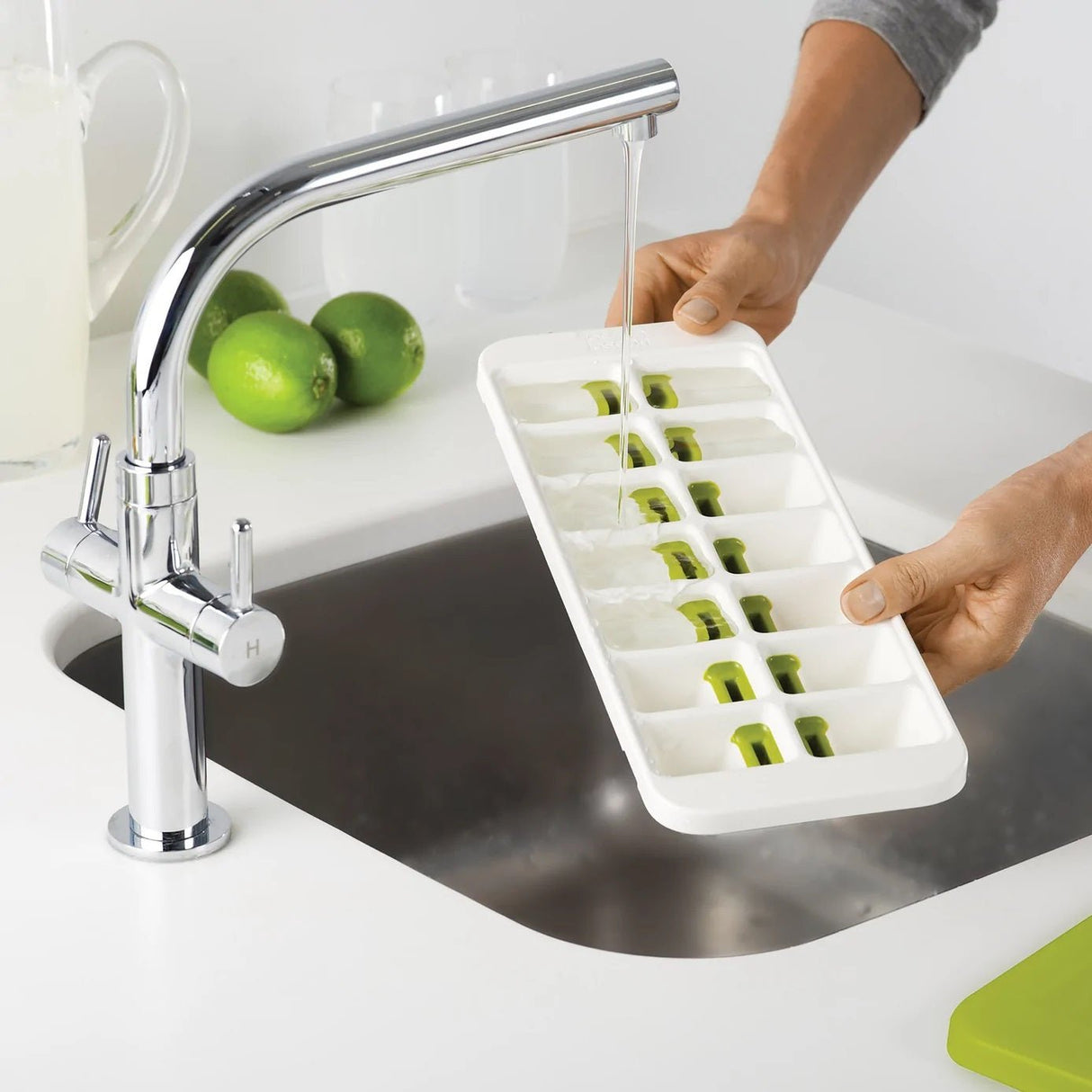 Joseph Joseph QuickSnap™ Plus Ice Cube Tray - KITCHEN HAND TOOLS - Beattys of Loughrea