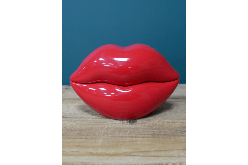 Red Lips Ornament - ORNAMENTS - Beattys of Loughrea