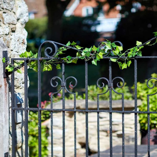 Ivy Firefly Solar String Light, 30 LEDs - SOLAR / GARDEN ORNAMENTS - Beattys of Loughrea