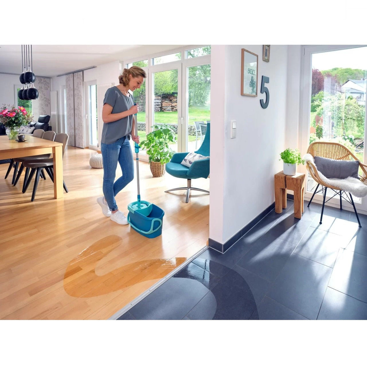 Leifheit Clean Twist Disc Ergo Mop and Bucket Set S252101 - CLEANING - MOP & BUCKET - Beattys of Loughrea