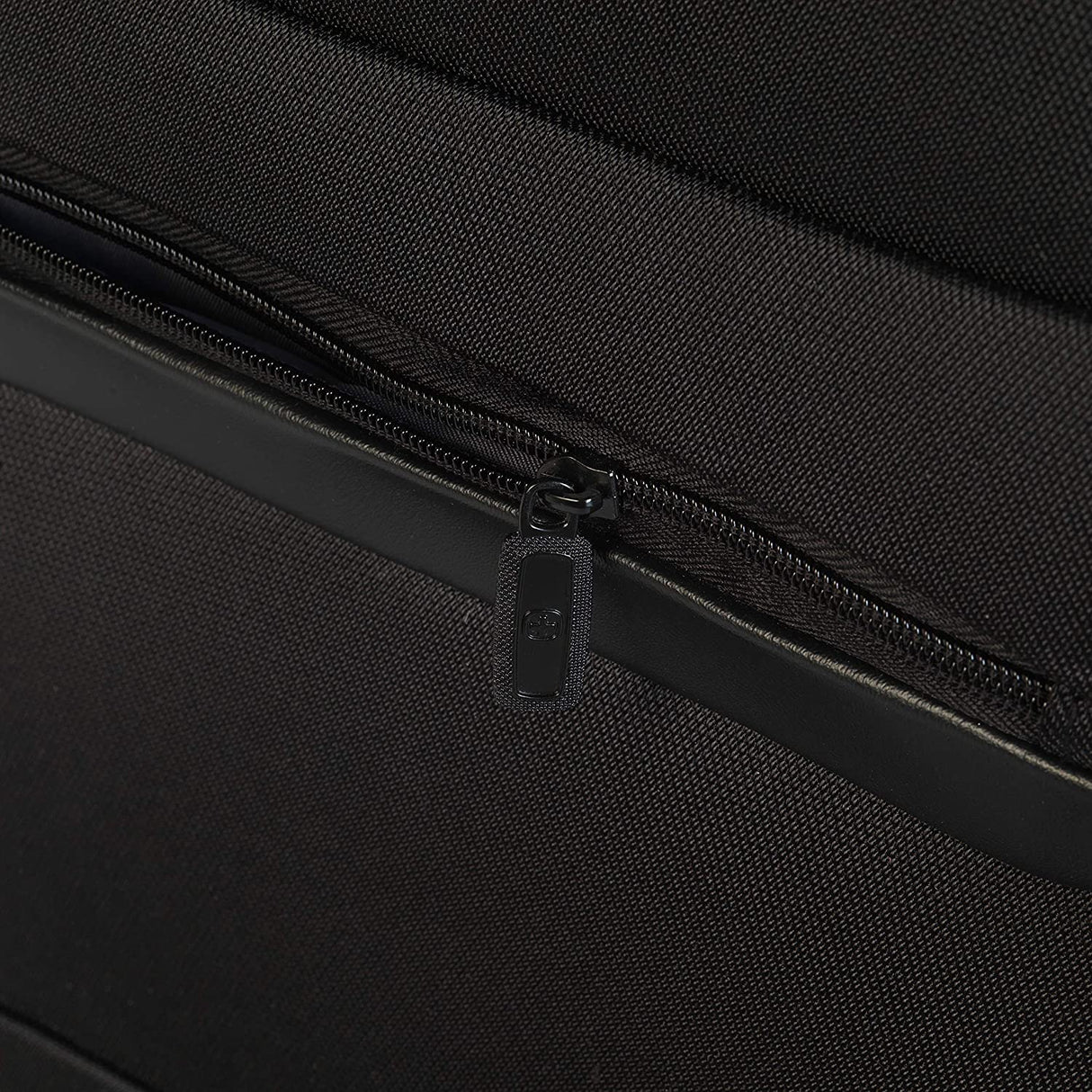 Wenger 16" Messenger Bag - LAPTOP CASES BAGS & COVERS - Beattys of Loughrea