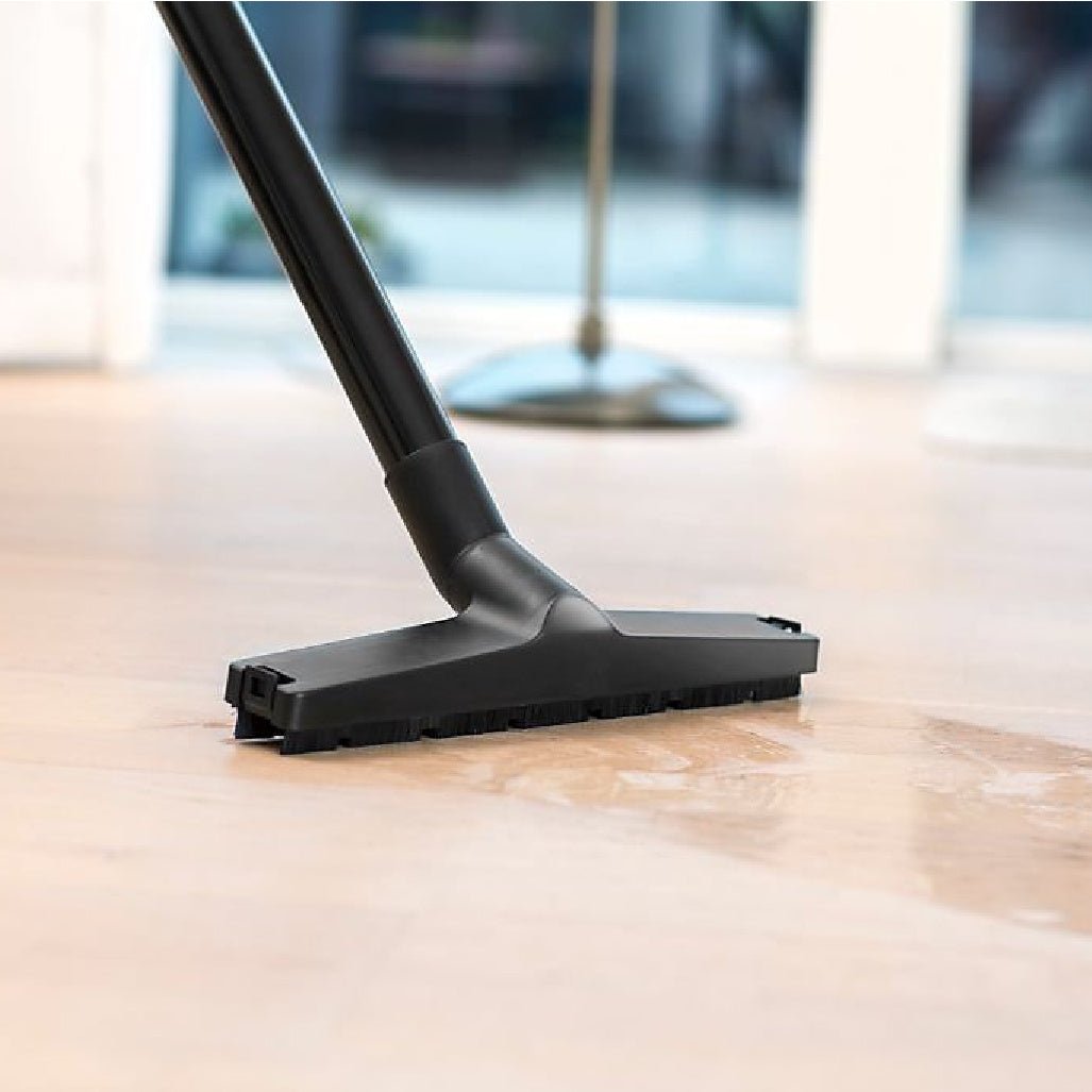 Nilfisk Buddy II 18 T Wet & Dry Vacuum Cleaner with Blow Function - VACUUM CLEANER NOT ROBOT - Beattys of Loughrea